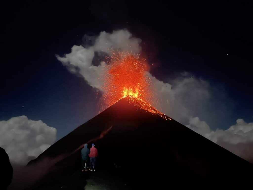 Volcan-De-Fuego-Eruption-Night